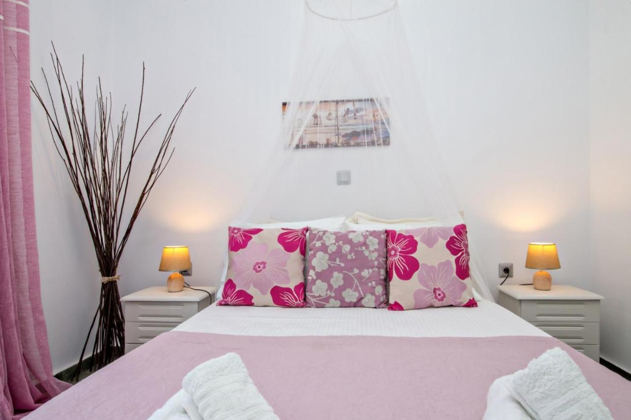 Margaret'S Beach House Tinos Agios Romanos Buitenkant foto
